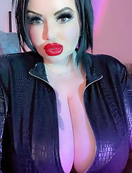 Mia Milf Slutty Mommies naughty pics