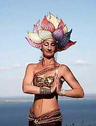 Horny damsels are exposing their hot ass on photo